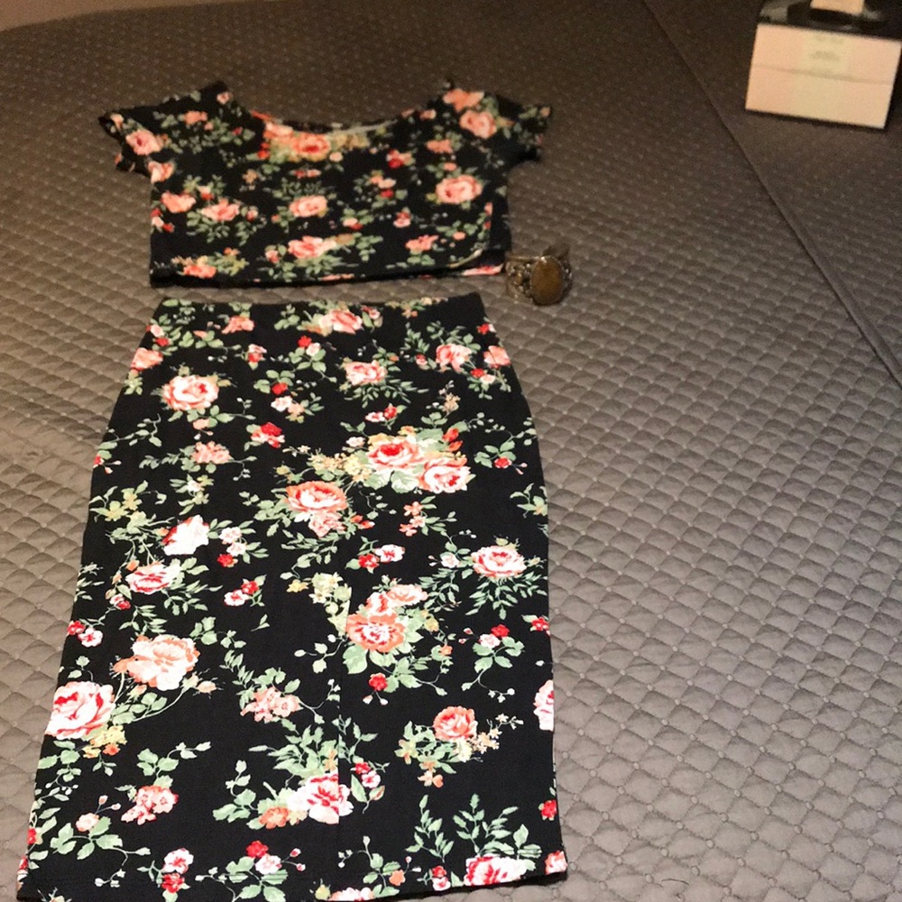 Two piece floral set
